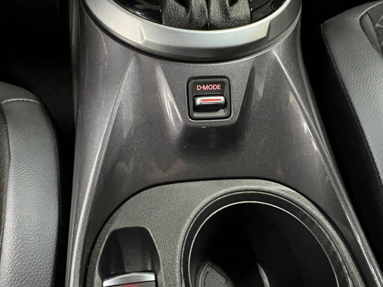 Vehicle Image 28
