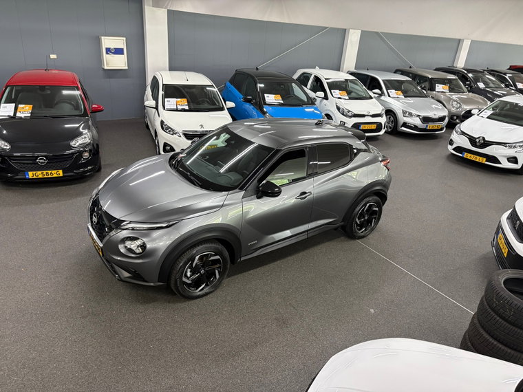 Vehicle Image 35