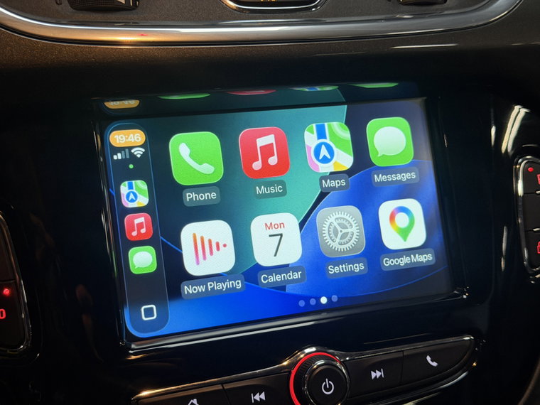 Vehicle Image 18
