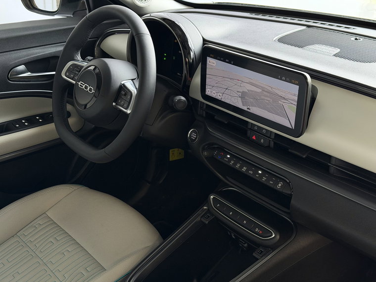Vehicle Image 39