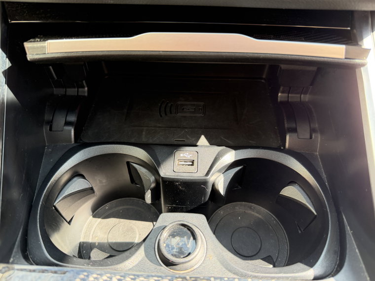 Vehicle Image 36