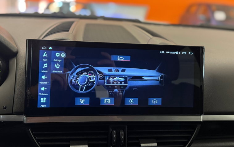 Vehicle Image 21