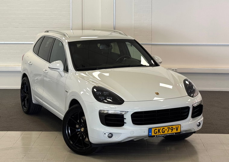Vehicle Image 35