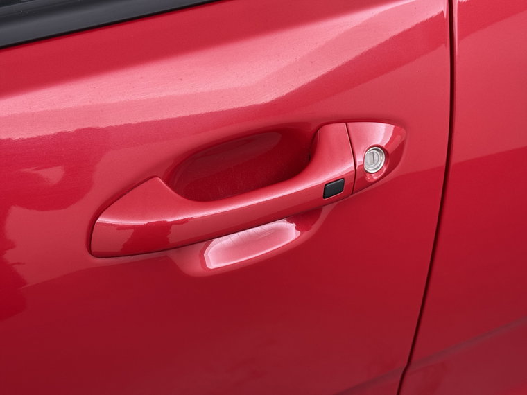 Vehicle Image 17