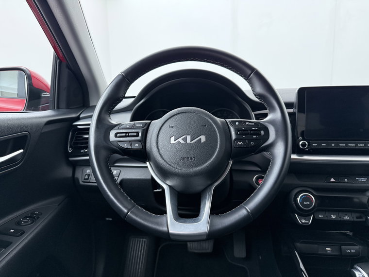 Vehicle Image 38