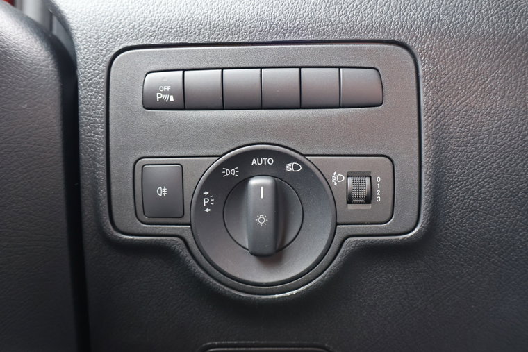 Vehicle Image 27