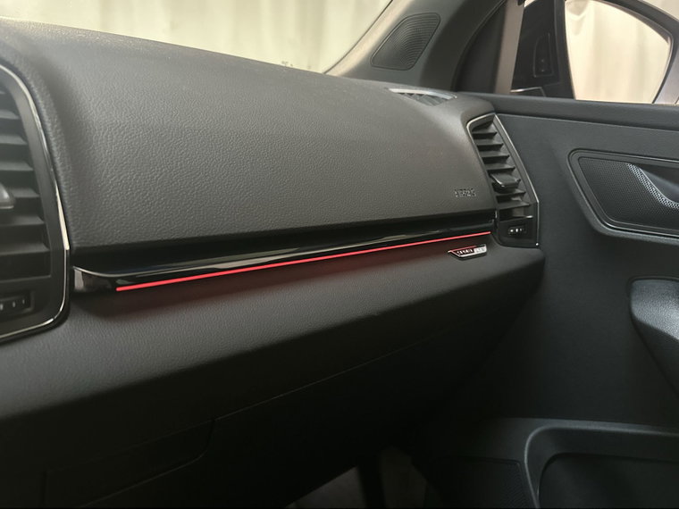 Vehicle Image 24