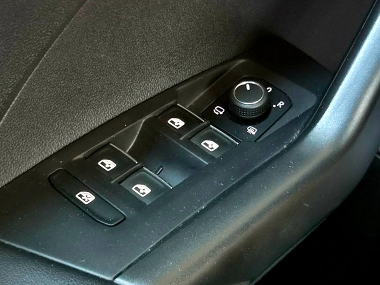 Vehicle Image 42