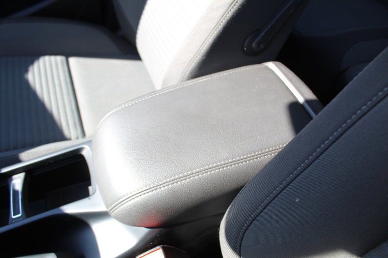 Vehicle Image 23