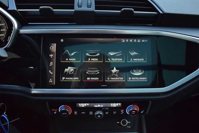 Vehicle Image 48