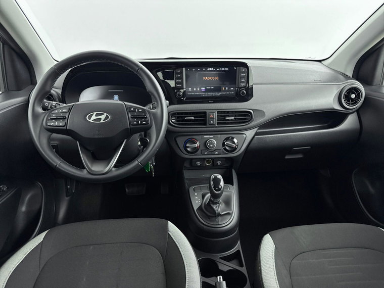 Vehicle Image 18