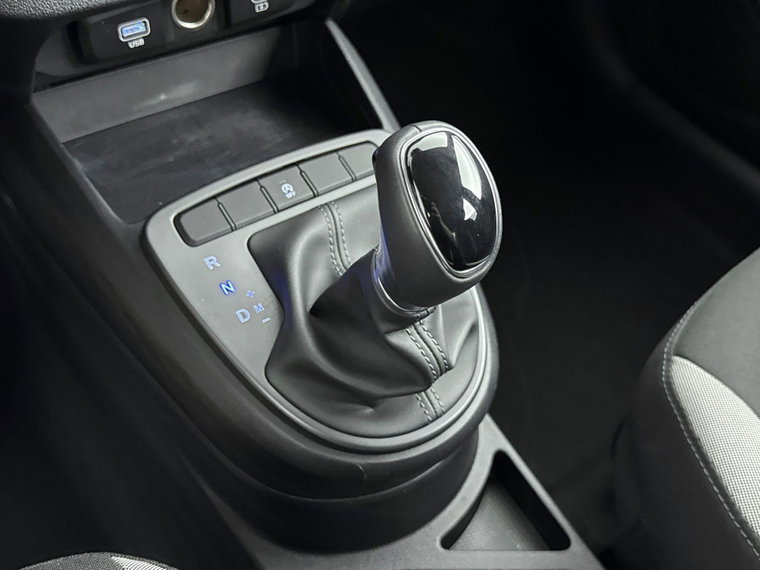Vehicle Image 23