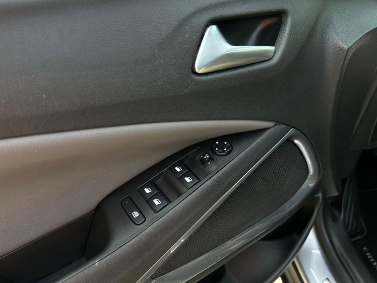 Vehicle Image 29