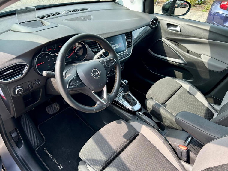 Vehicle Image 32