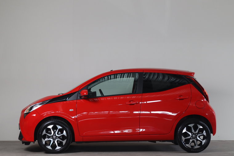 Vehicle Image 11