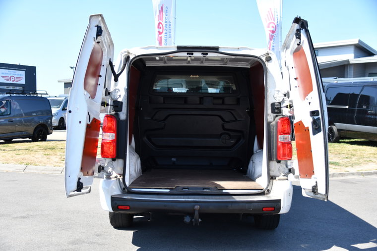 Vehicle Image 35