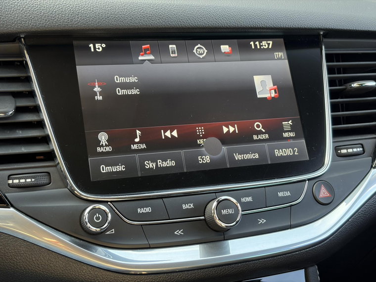 Vehicle Image 16