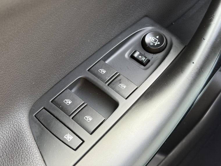 Vehicle Image 27