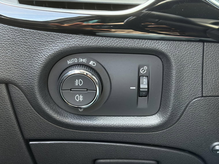 Vehicle Image 29