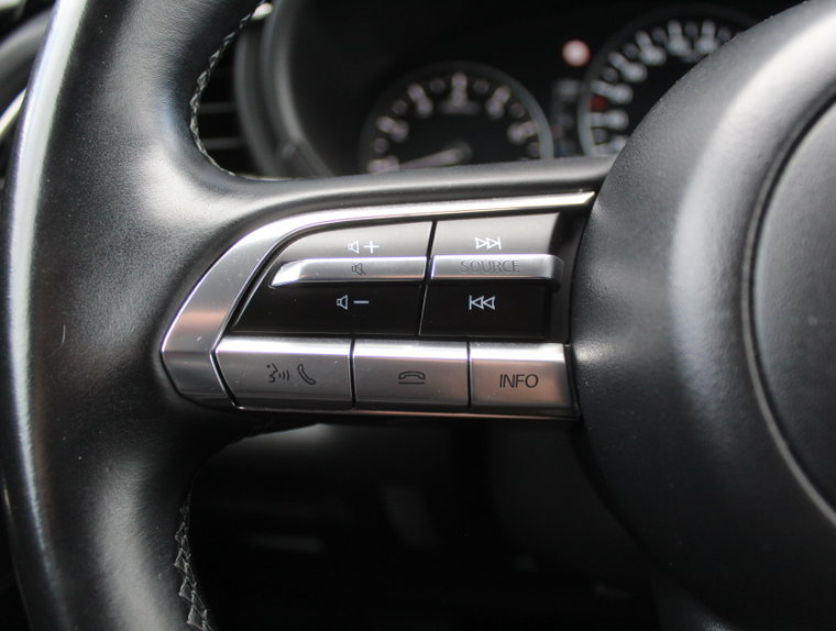 Vehicle Image 35