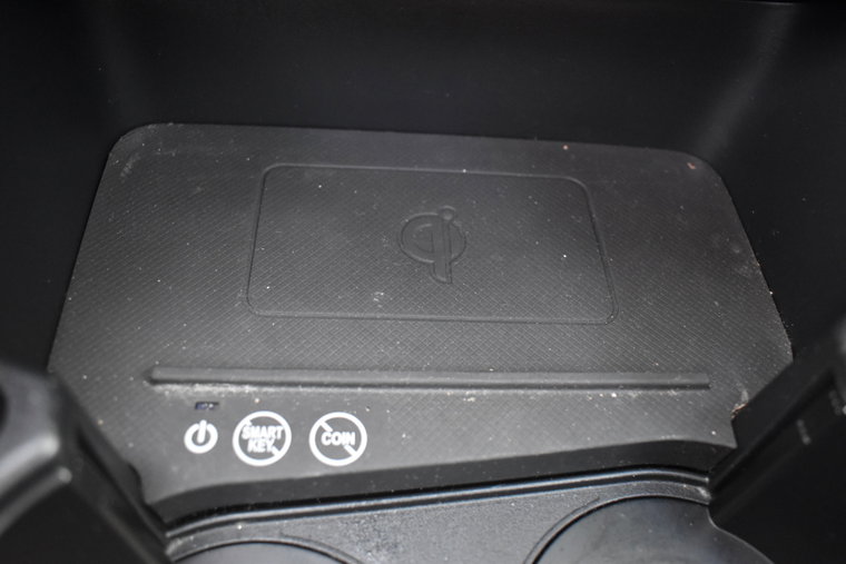 Vehicle Image 21
