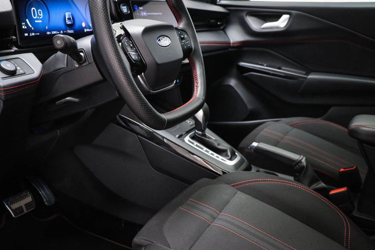 Vehicle Image 30