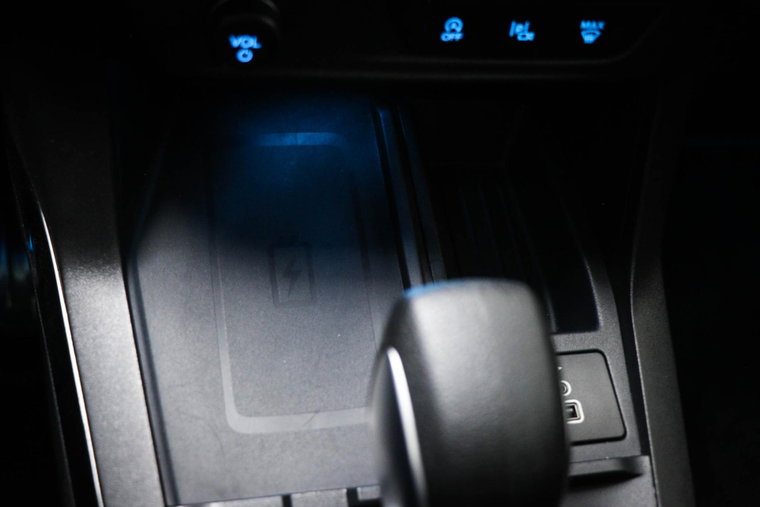 Vehicle Image 38