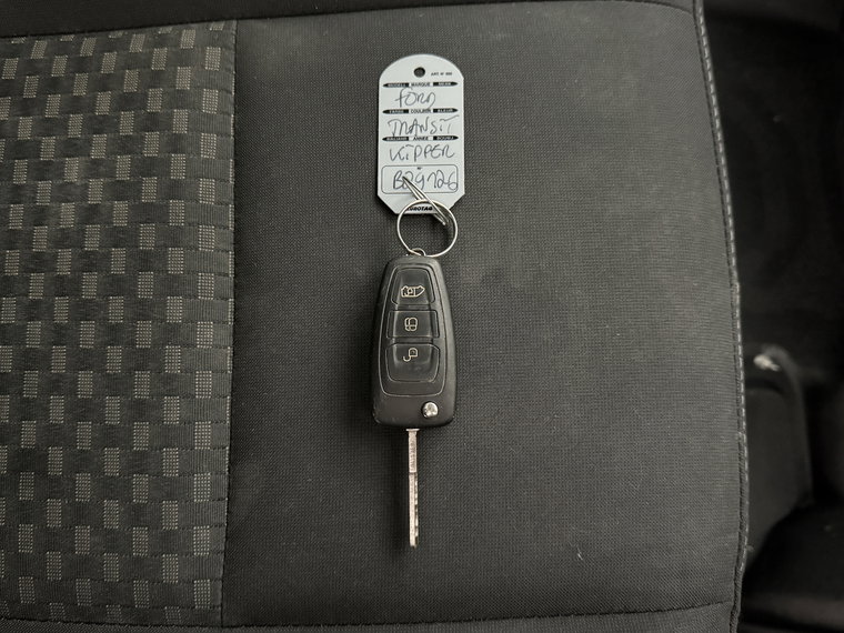 Vehicle Image 7