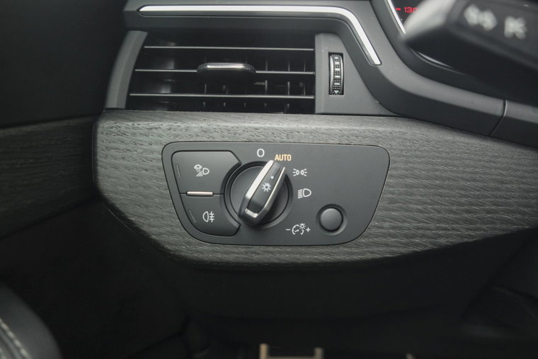 Vehicle Image 34