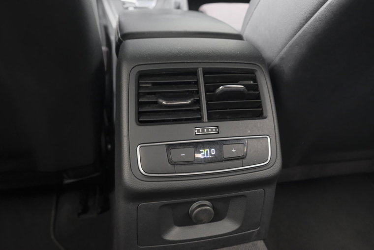 Vehicle Image 40