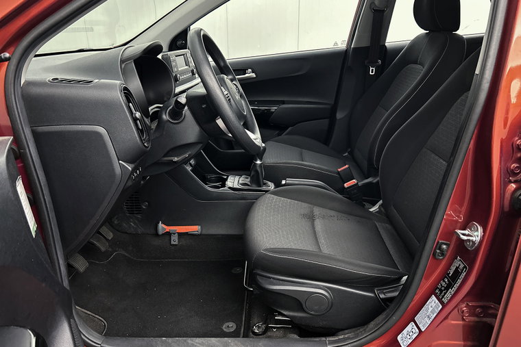 Vehicle Image 26