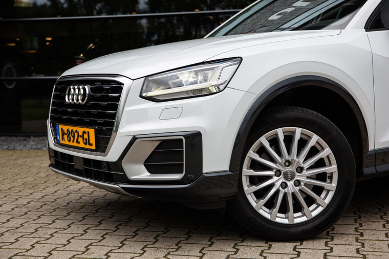 Vehicle Image 8