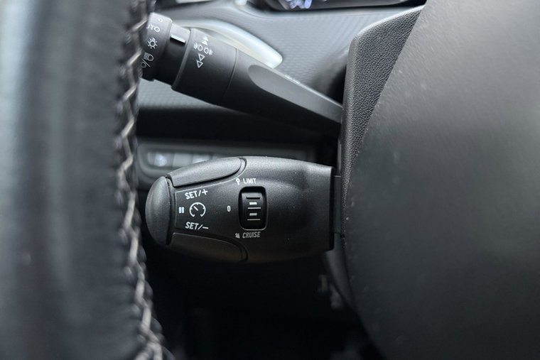 Vehicle Image 22