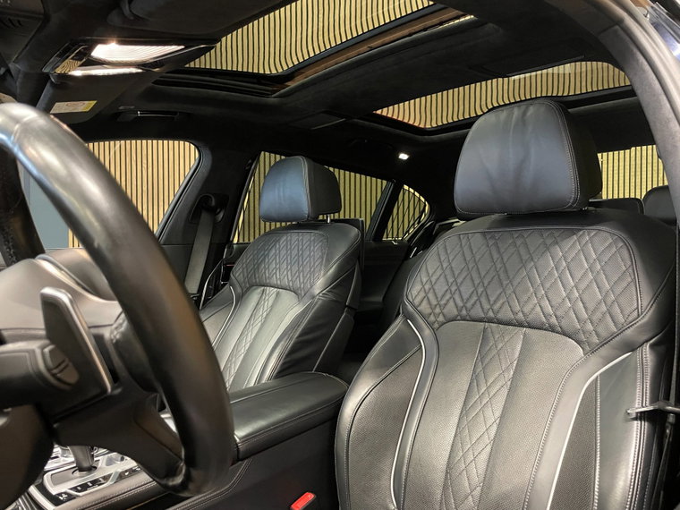 Vehicle Image 40