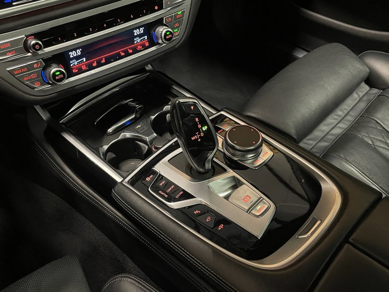 Vehicle Image 60