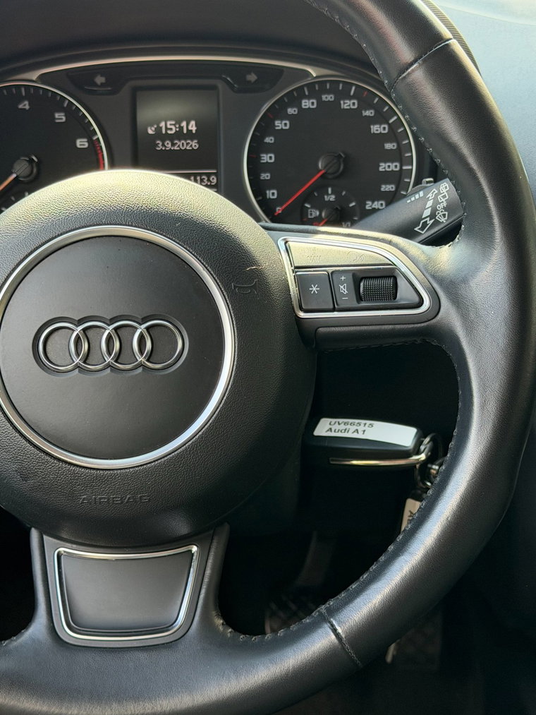 Vehicle Image 32