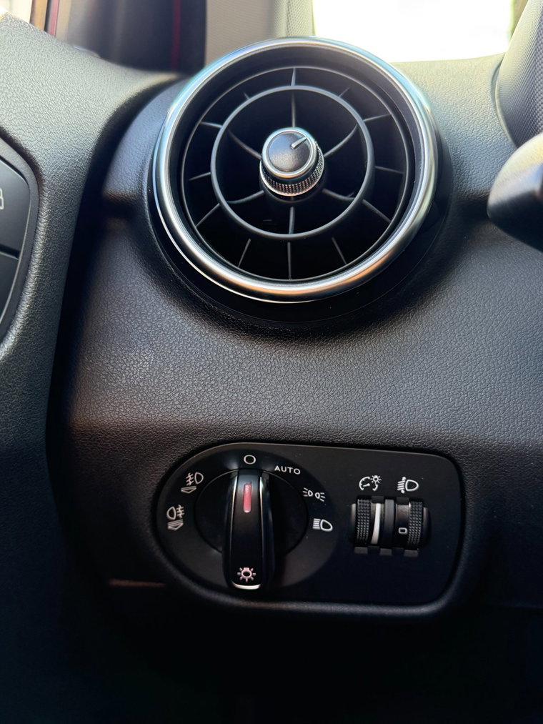 Vehicle Image 41