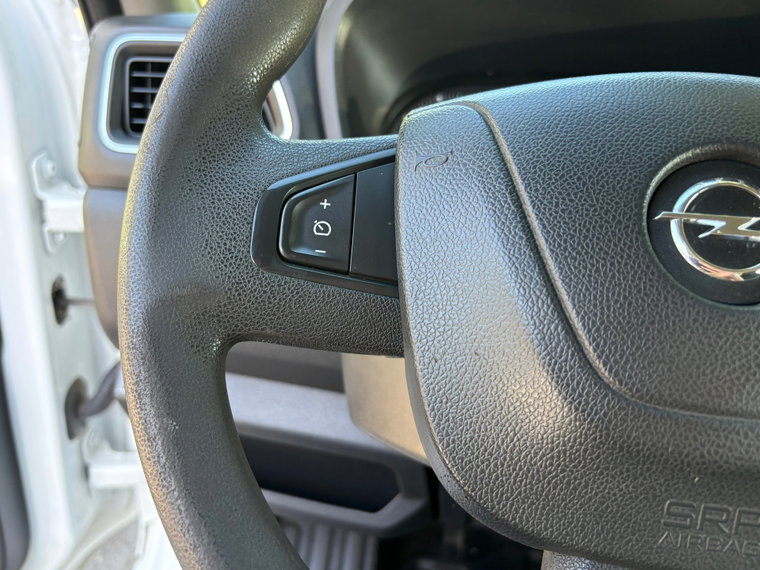 Vehicle Image 28