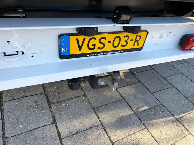 Vehicle Image 35