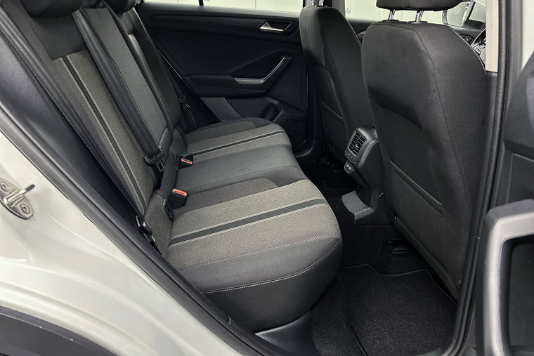 Vehicle Image 28