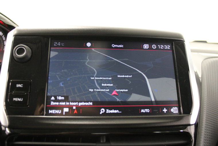 Vehicle Image 17