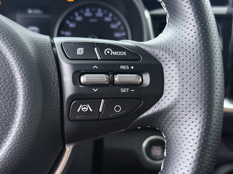 Vehicle Image 27
