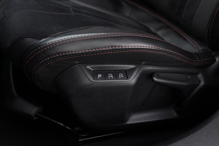 Vehicle Image 36