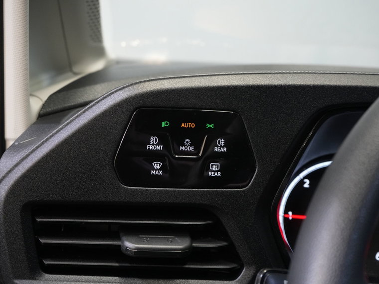 Vehicle Image 17