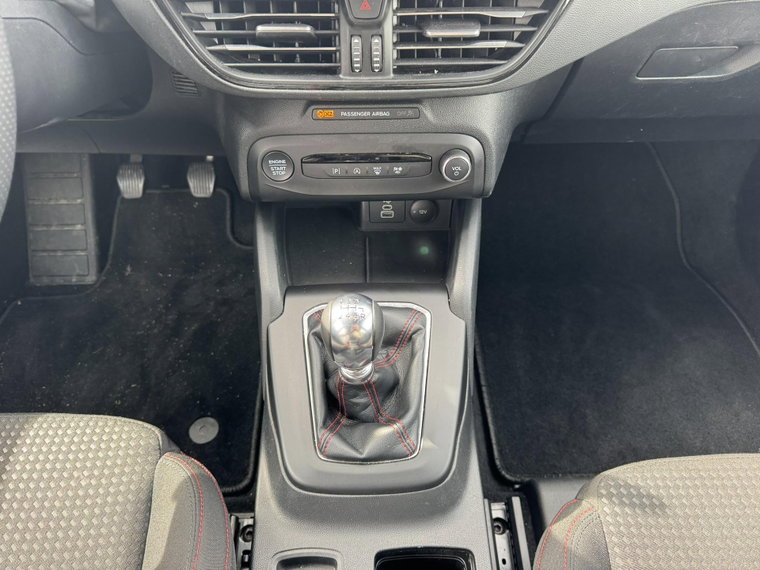 Vehicle Image 19
