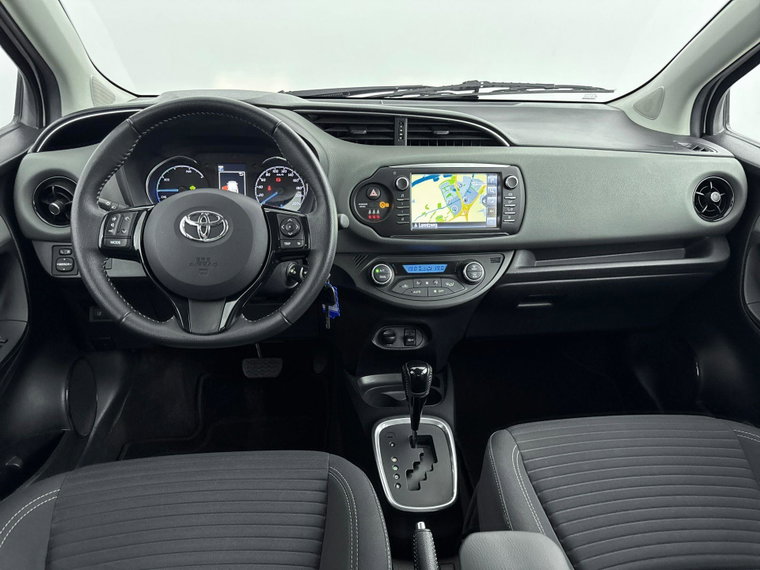 Vehicle Image 21