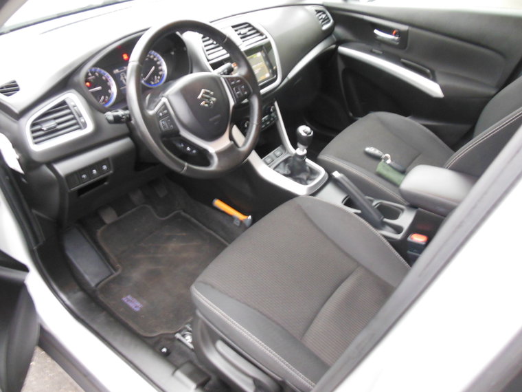 Vehicle Image 13