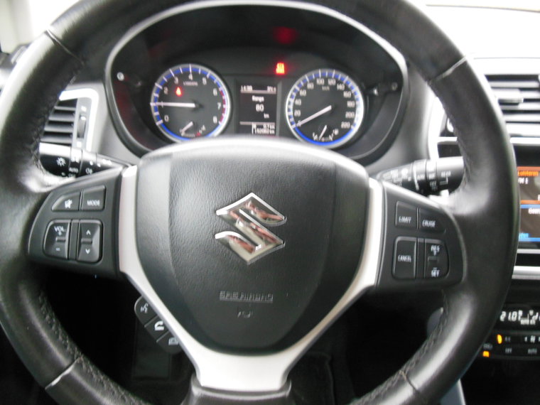 Vehicle Image 16
