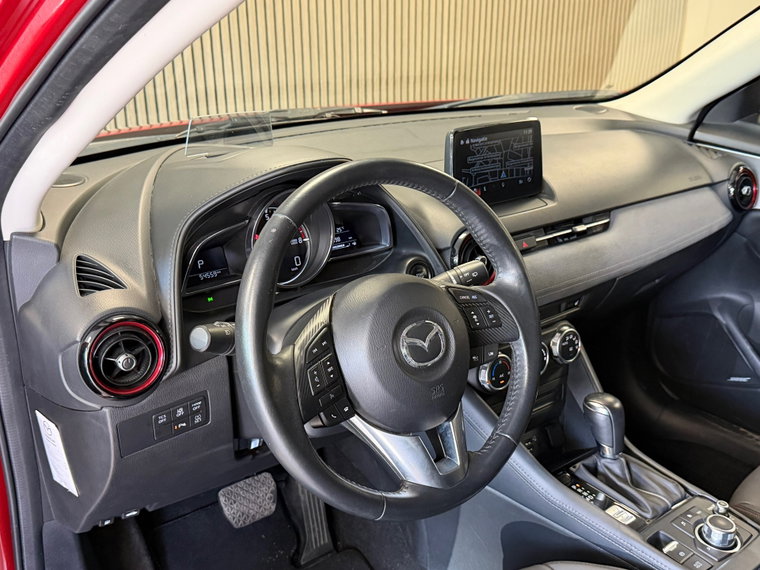 Vehicle Image 13