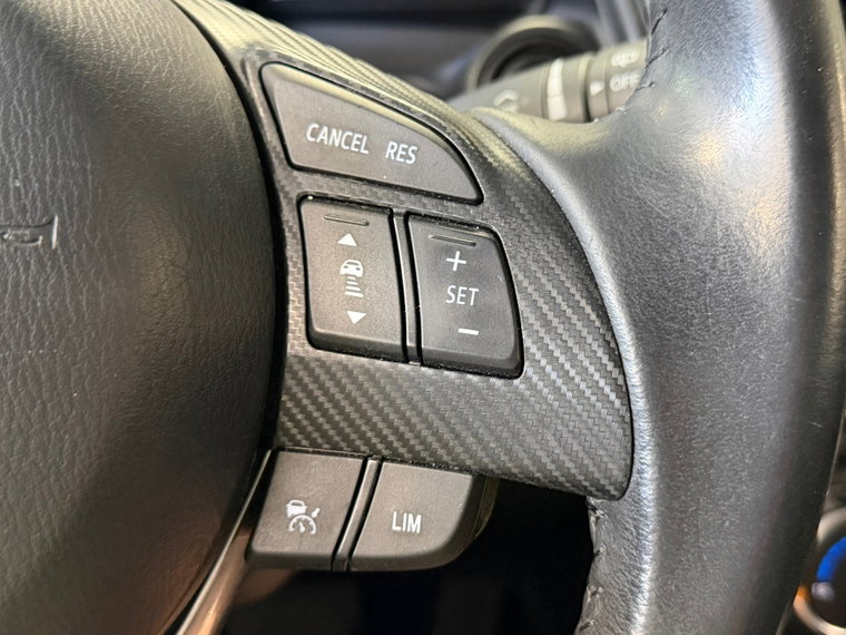 Vehicle Image 23